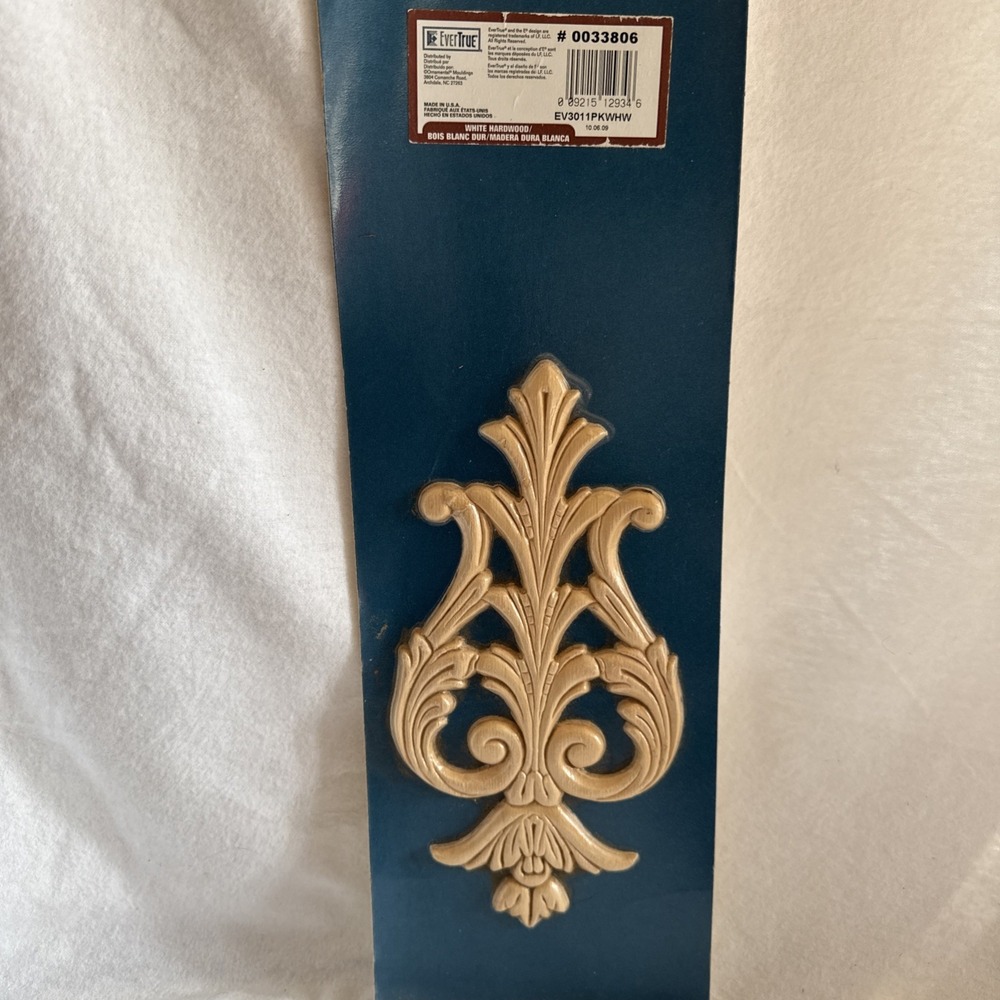 EverTrue White Hard Wood Decorative Trim Moulding Ornamental Applique 9.24x4.5"